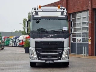 Volvo FH 2020 - 13.460 Globetrotter 6x2/4 - Full air - Steering - Spoiler - Euro 6 afbeelding 2 miniatuur