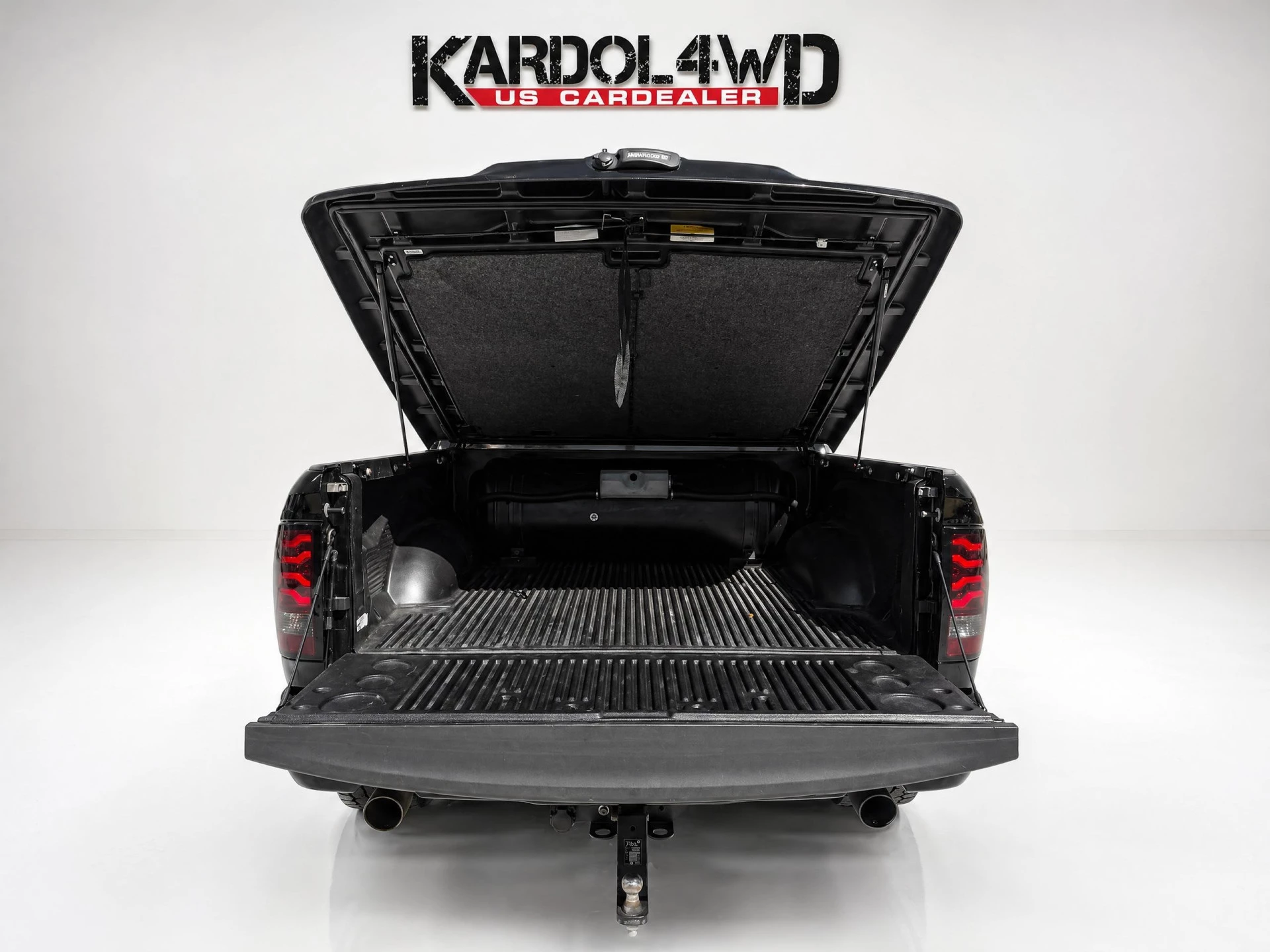Dodge Ram 1500 2024 - 5.7 V8 4x4 Crew Cab 5'7 Laramie | Trekhaak | Tonneau cover | extra LPG 200L | Wide boddy | Fuel 22inch velgenset| afbeelding 3