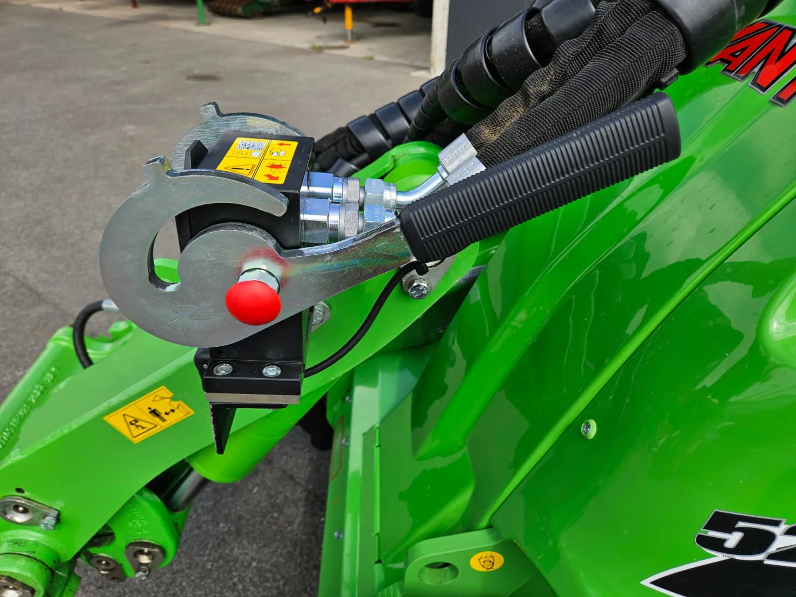 Avant 2024 - 528 TDL+ mini-shovel afbeelding 14