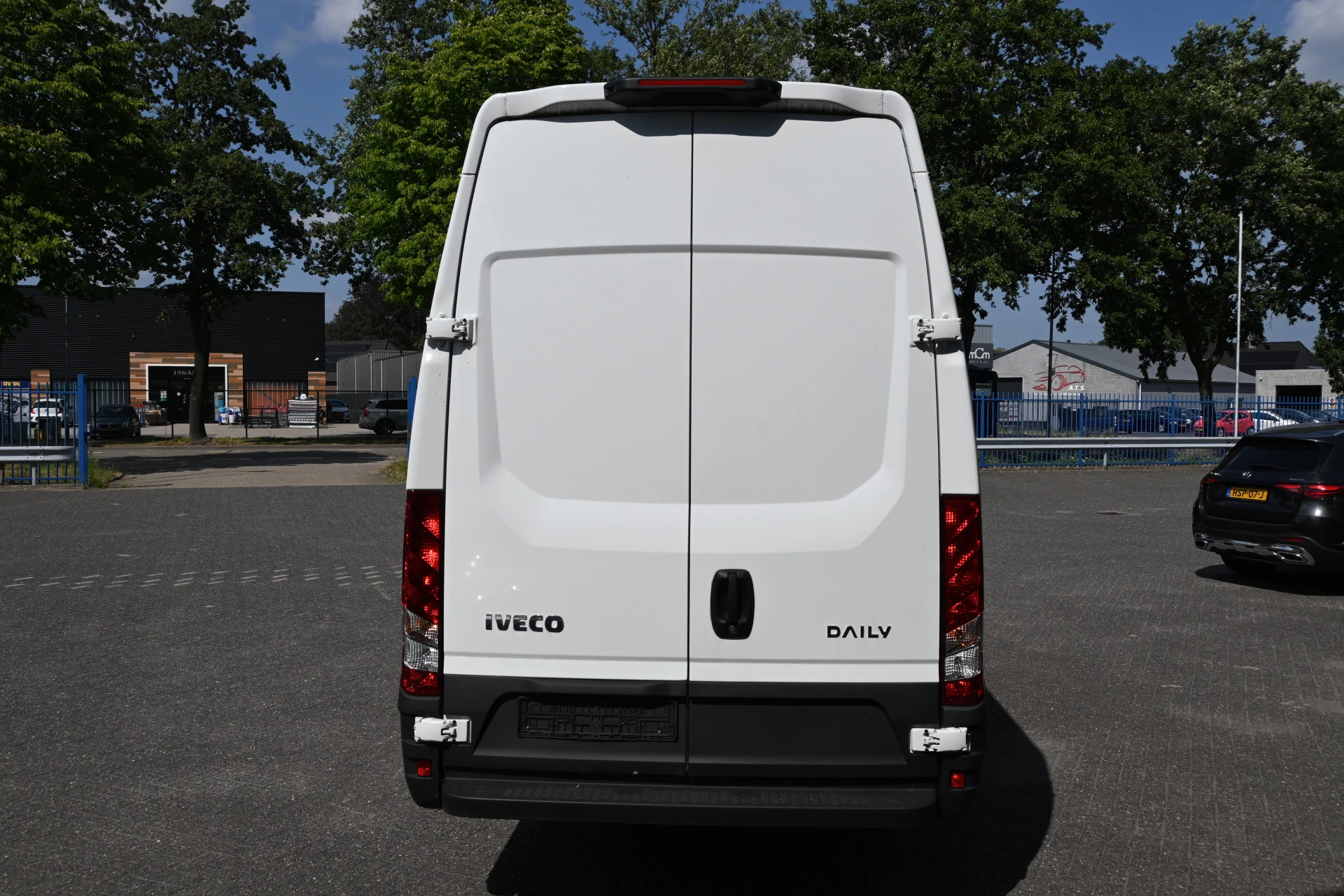 Iveco Daily 2024 - 35S18 L4H3 Maxi 3.0 180 pk Hi-Matic image 11