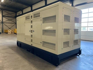 Cummins 2026 - KTAA19-G6A - 700 kVA Generator - DPX-19848 image 3 thumbnail