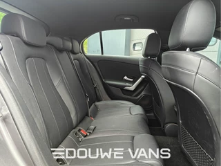 Mercedes-Benz A-Class 2020 - 180 Automaat AmbienteVerli. Led MBUX Trekhaak image 28