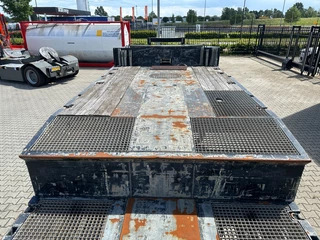 Broshuis N/A 2015 - 3ABSD Lowloader 3-axle / GVW: 53.000kg / Neck: 23.000kg / hydraulic steering + ramps + loading table / 4.60m extendable / winch / liftaxle immagine 46
