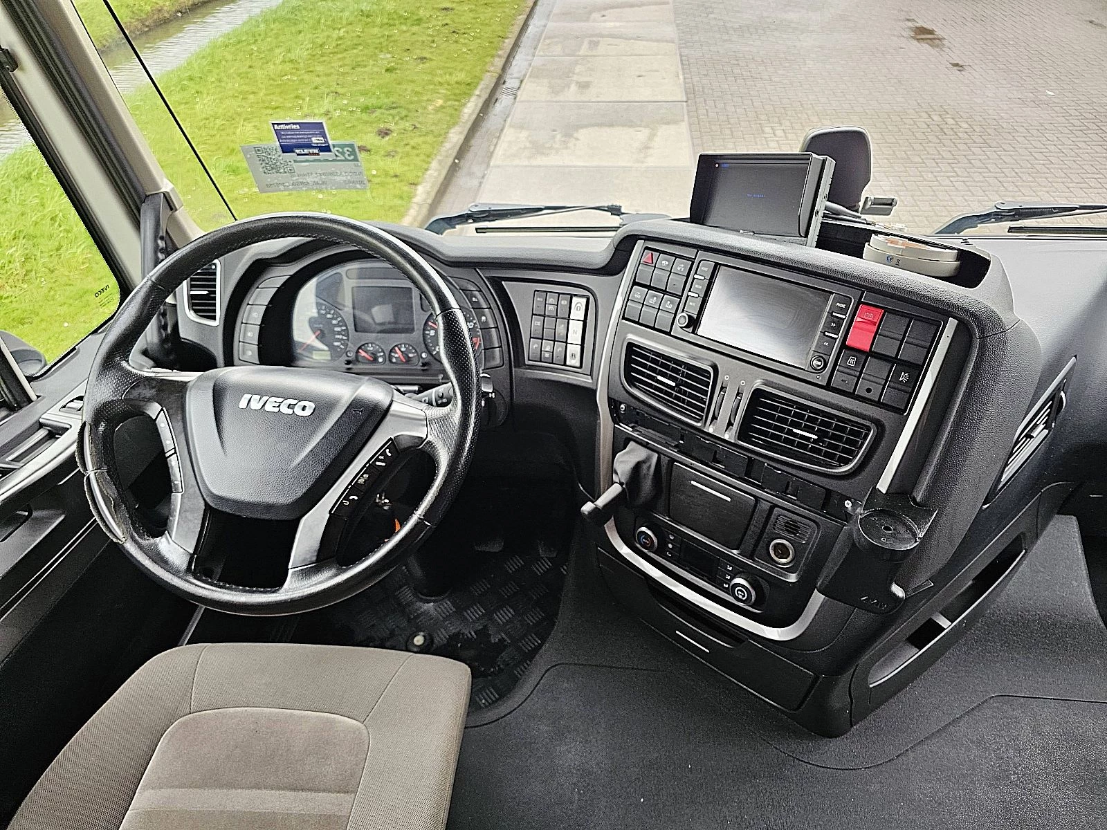 Iveco Stralis 2018 - AS260S42 imagen 8
