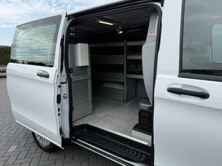 Mercedes-Benz eVito 2023 - 66 kWh / FULL ELECTRIC / SOH 93% / L2H1 / AUTOMAAT / BOTT INRICHTING / 1e EIG. / CAMERA / 3-ZITS / CRUISE image 10