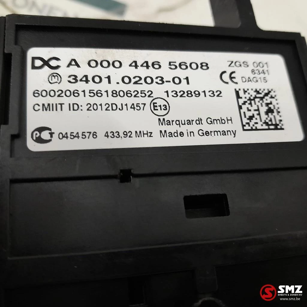 Mercedes-Benz 2016 - Occ contactslot Mercedes afbeelding 5