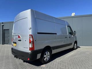 Renault Master 2021 - T35 2.3 dCi 135 PK / L2H2 / 1e EIG. / TREKHAAK / 2x SCHUIFDEUR / CAMERA / AIRCO / CRUISE / BLIND SPOT obrazek 4