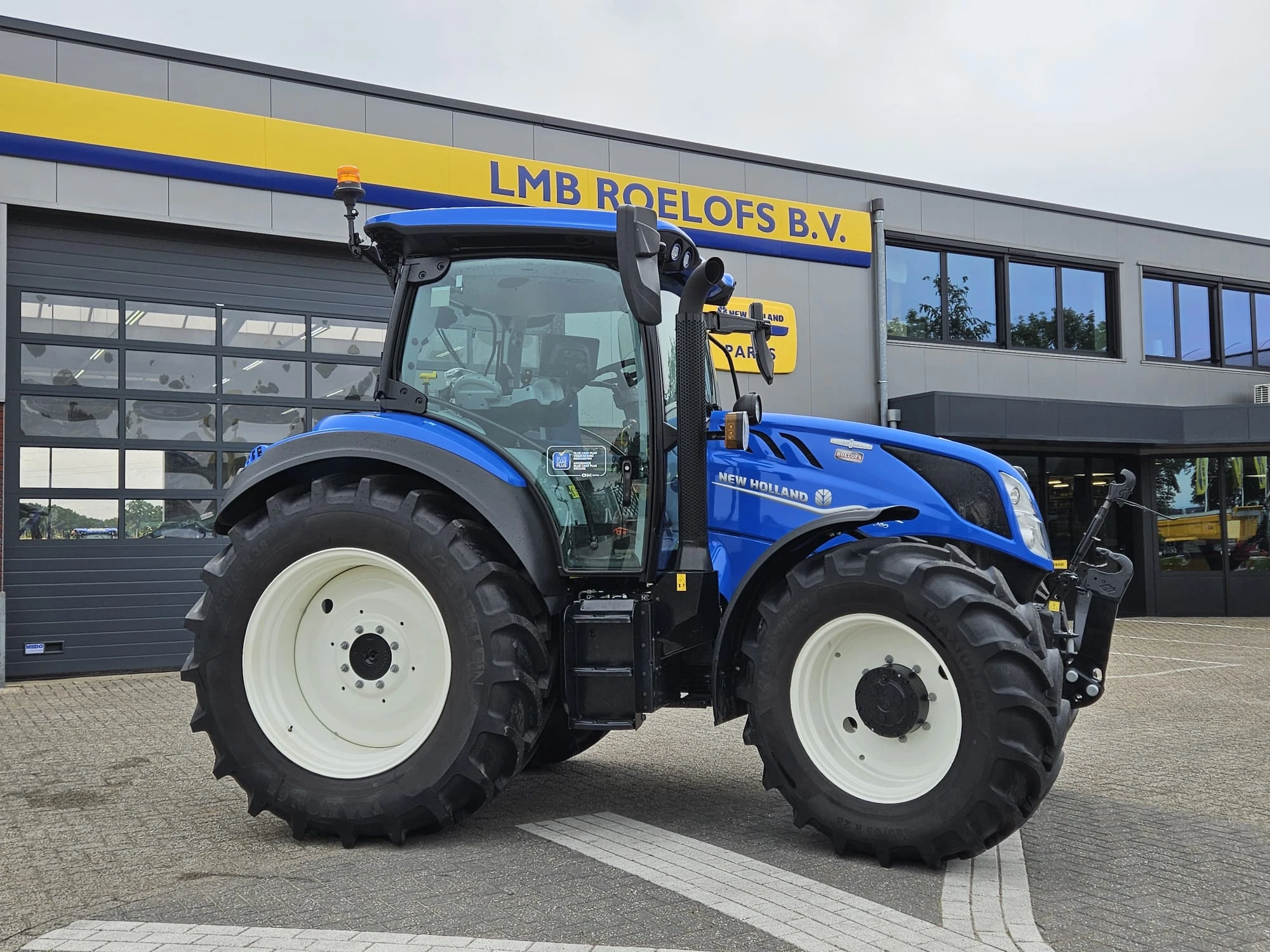 New Holland T5.140AC 2026 - LV image 3