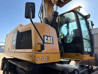 Cat N/A 2014 - M320F obrazek 9