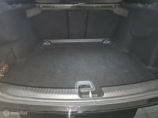 Mercedes-Benz C-Class 2022 - 200 Luxury Line Panorama dak bild 37