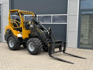 Eurotrac N/A 2026 - W12 S Shovel/Wielader Snelwissel Extra Functie + Puinbak & Lepels NIEUW obrazek 3