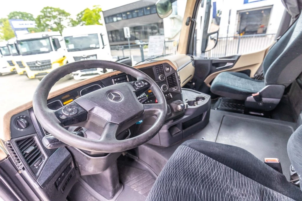 Mercedes-Benz Actros 2018 - 1845 LS+VOITH+HYDR obrázek 12