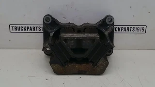 MAN - Engines & Parts Motorsteun achter for sale