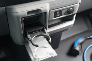 Ford E-Transit Custom 2026 - 320 L1H1 Limited 71 kWh 218pk - Stoel + Stoel - Keyless - Stoelverwarming - Camera - Carplay - Rijklaar obrazek 34