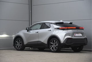 Toyota C-HR 2025 - 2.0 Plug-in Hybrid 220 Dynamic immagine 24