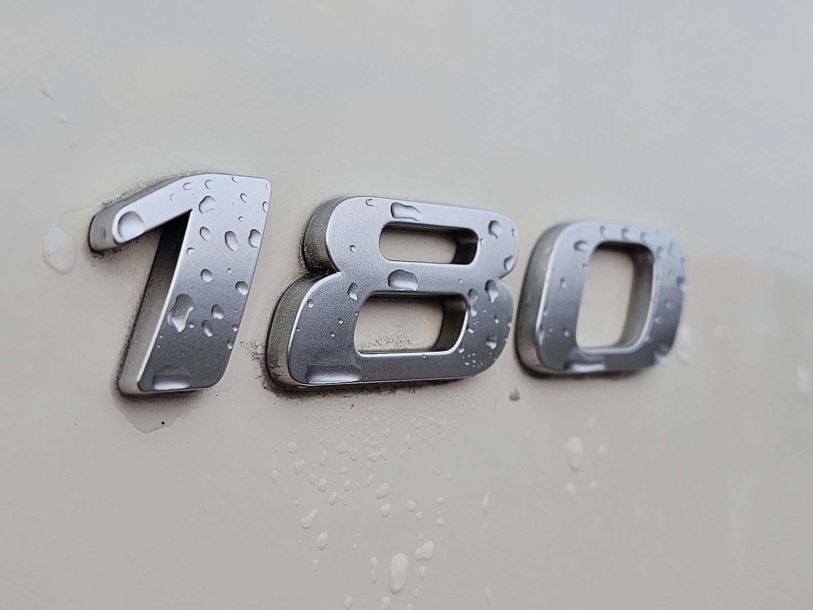 DAF 2018 - LF 180 image 18