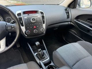 Kia cee'd 2010 - 1.4 CVVT X-tra bj.2010 Airco|Cc|Trekhaak. imagem 17
