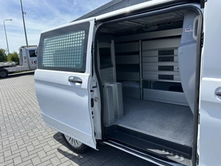 Mercedes-Benz eVito 2023 - 66 kWh / FULL ELECTRIC / SOH 93% / L2H1 / 43.007 KM / INRICHTING / 1e EIG. / CAMERA / 3-ZITS / CRUISE image 11