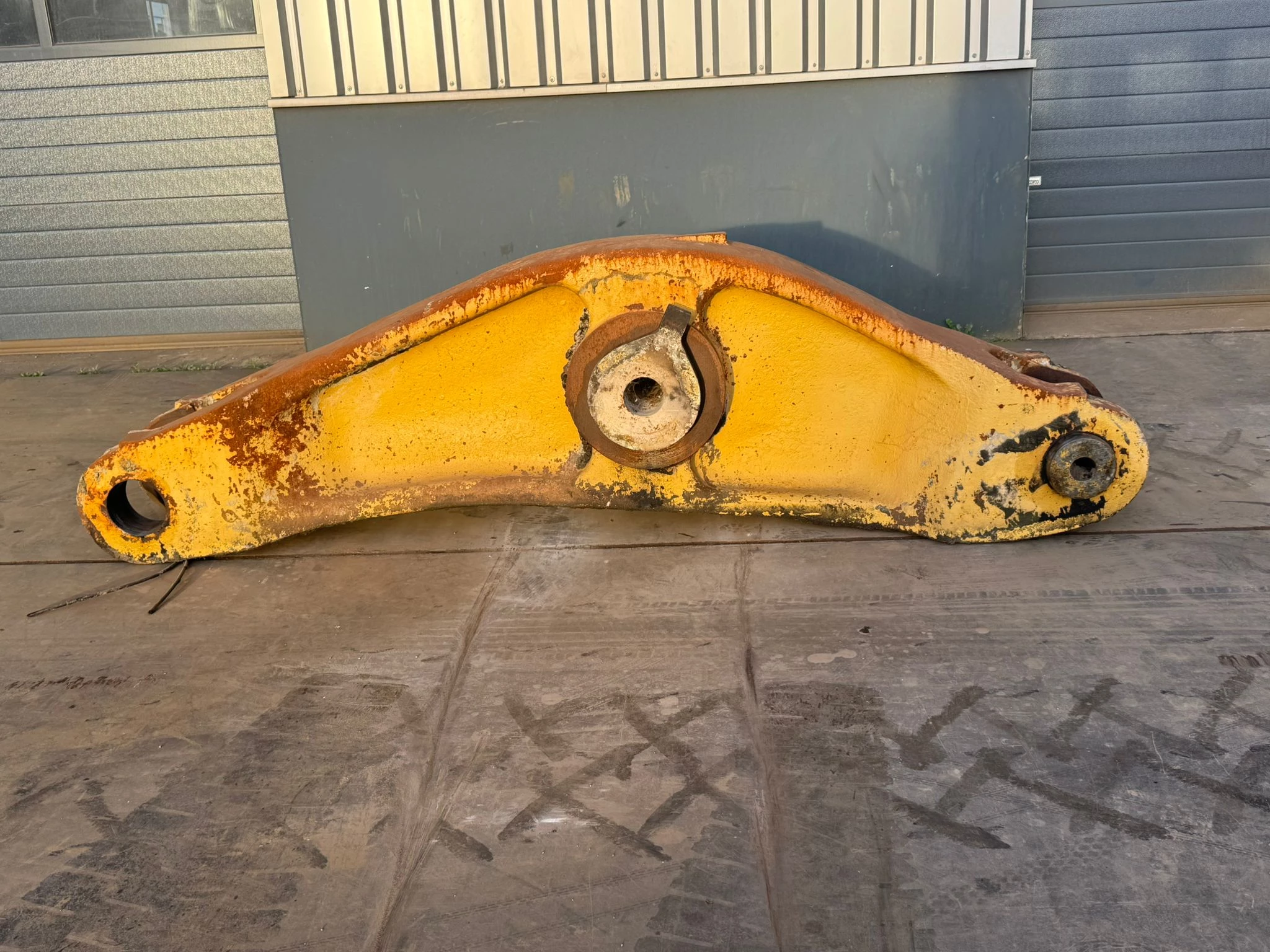 Caterpillar 990 Lever Bucket Bellcrank 4E-5587 With 2 pins afbeelding 1