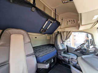Volvo FH 2023 - 13.500 Globetrotter XL 6x2 - Retarder - Full air - Leather - Camera imagen 21