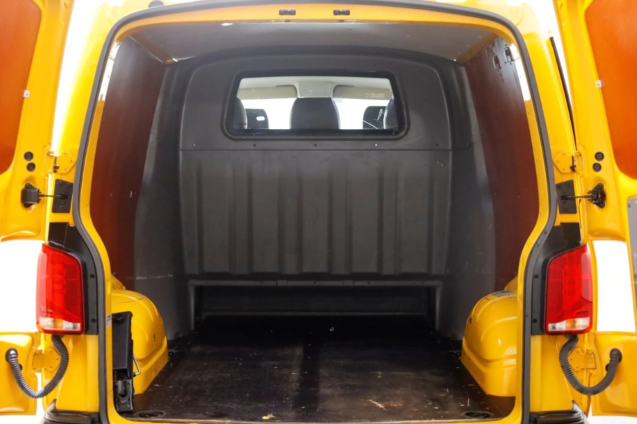 Volkswagen Transporter 2021 - T6.1 2.0 TDI Lang D.C. Airco/Cruise Control 04-2021 image 4