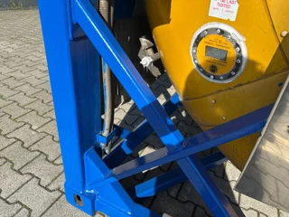 UBH INTERNATIONAL N/A 2001 - 20FT ISO 22.500L / 3 comp (3x 7.500L) / IMO-1 / T7 / 22T6 / 2.5Y+CSCS-test: 09-2028 zdjecie 9