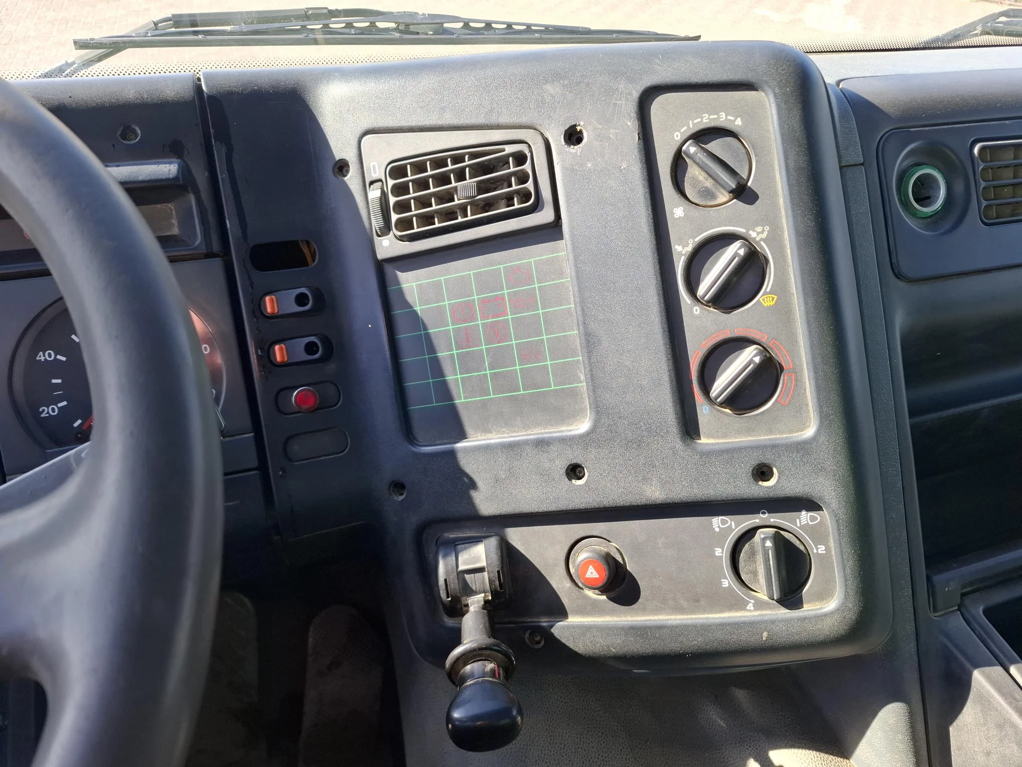 DAF CF 85.340 1998 - / 6X4 / 2X BIG AXLE / FULL-STEEL / DRUM BRAKES / 585044 KM / 2SIDE MARREL TIPPER / MANUAL / 1998 obrázek 27