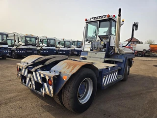 Terberg RT283 | TERMINAL TRACTOR 4X4| TURNING CHAIR. | AUTOMATIC GEAR | 28 191HOURS | 2012 - N/A image 5