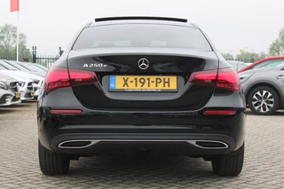 Mercedes-Benz A-Class 2024 - 250e AUT8 Luxury Line PANORAMADAK BURMESTER SFEER 360-CAMERA TREKHAAK obrazek 4