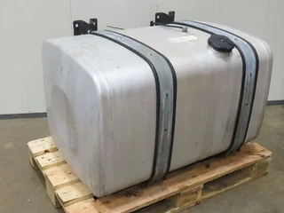 MAN - Fuel System Brandstoftank + steunen 370L na sprzedaż