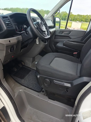 Volkswagen Crafter 2018 - 35 2.0 TDI L3H3 EL Highline ,Euro 6 , 1e Eig. 3000 KG trekkracht , Lage km , cruise , camera. bild 16