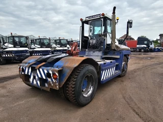 Terberg RT283 | TERMINAL TRACTOR 4X4| TURNING CHAIR. | AUTOMATIC GEAR | 24159 HOURS. 2011 - N/A bild 4