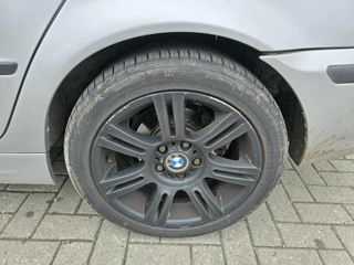 BMW 3 Series 2004 - 316i Special Executive APK tot 07-2027 obrazek 17