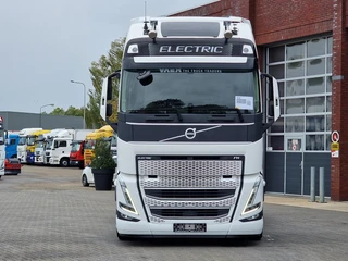 Volvo FH 2023 - 540 Electric - Globetrotter XL - 540KW - 3.90 WB - Full air - sliding 5th wheel afbeelding 3 miniatuur