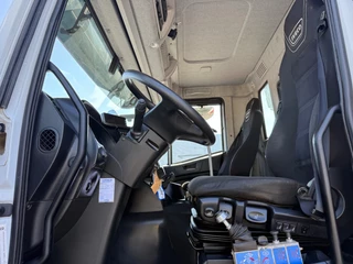 Iveco Trakker 2020 - 8x6 / 3 Zijdige PN kipper / Palfinger Epsilon Q170 (easy fold) imagen 14