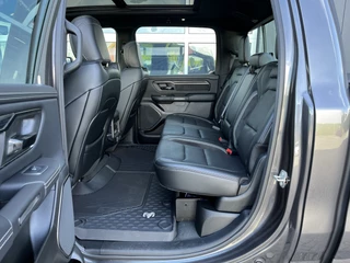 Dodge Ram Pick-Up 2024 - 5.7i V8 HEMI eTorque 400PK CREW CAB REBEL GT | BPM VRIJ | RAMBOX | LUCHTVERING | LPG | LAADBAKKLEP | TREKHAAK | PANODAK | 360CAM | DIGITAAL DASHBOARD afbeelding 12