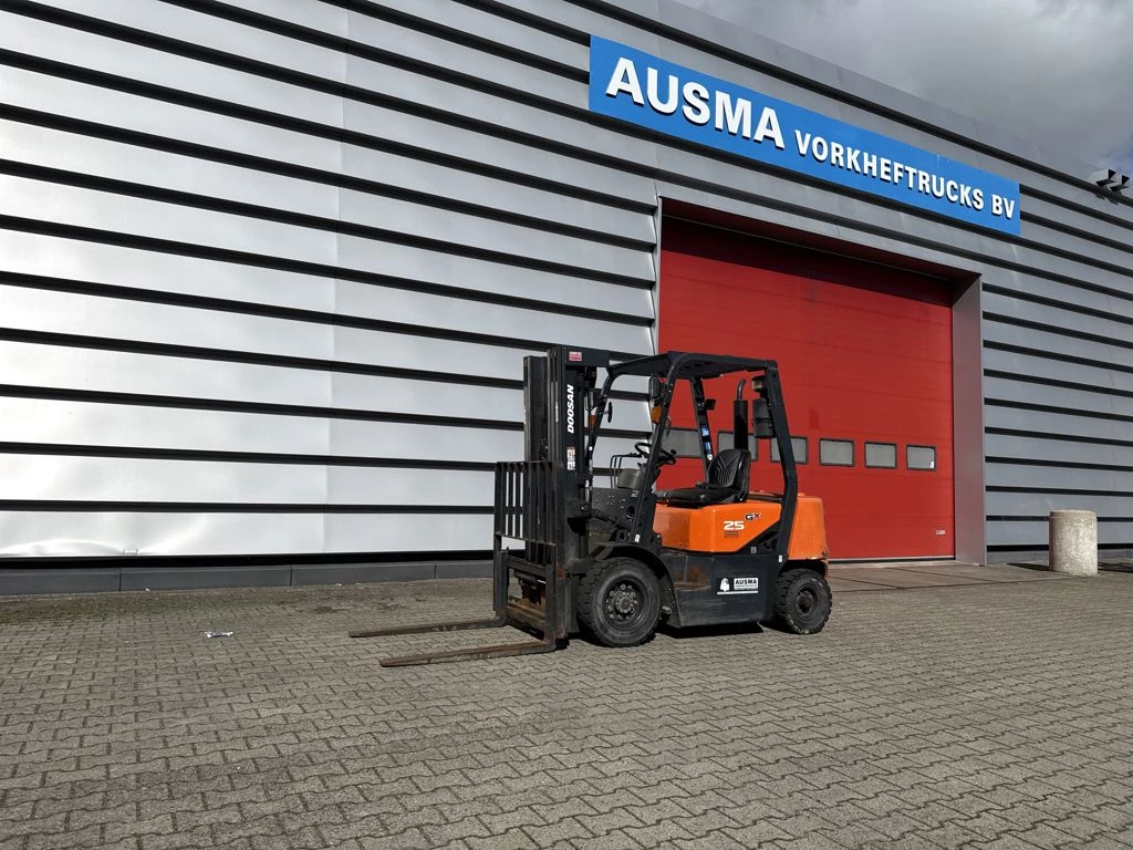 Doosan 2016 - D25G PLUS imagen 1