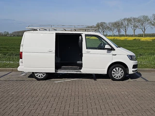 Volkswagen Transporter 2017 - 2.0 TDI image 12