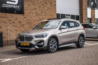BMW X1 2021 - xDrive25e X-line, Pano, Leder, Memory, Head-Up afbeelding 2 miniatuur