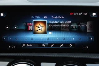Mercedes-Benz A-Class 2020 - 250e AUT8 Premium LEDER CARPLAY WIDESCREEN SFEER CAMERA изображение 23
