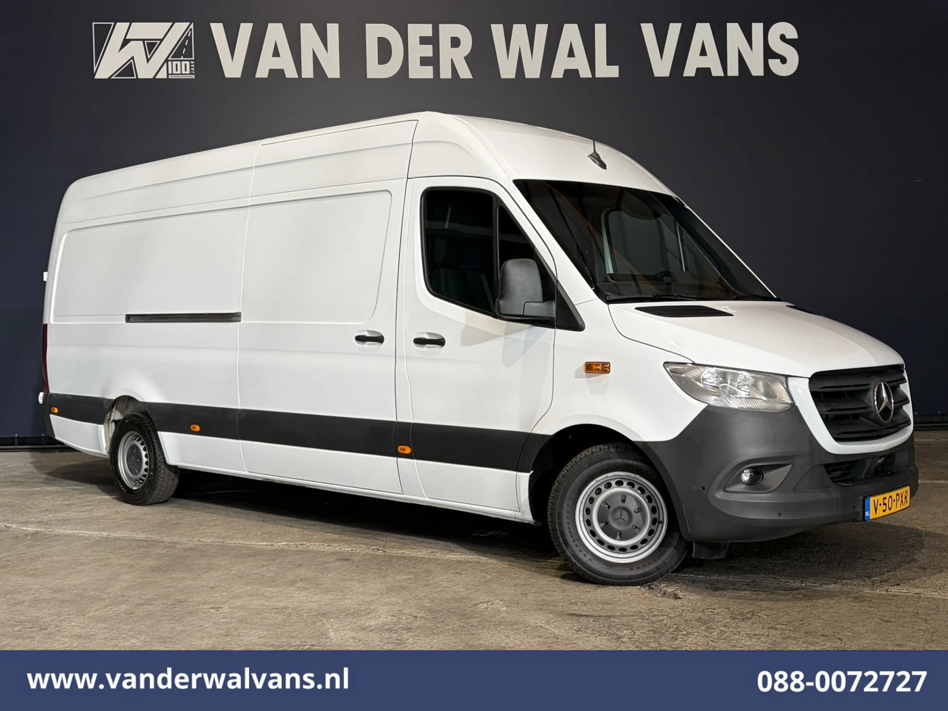Mercedes-Benz Sprinter 2020 - 316 CDI 164pk L3H2 Euro6 Airco | Camera | Navigatie | Apple Carplay | Chauffeursstoel afbeelding 1