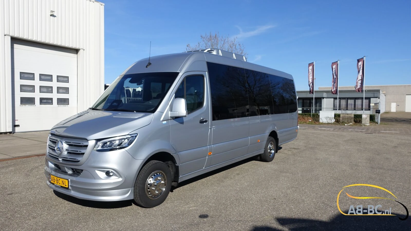 Mercedes-Benz Sprinter 2026 - NEW 519 CDI 24 Seats EURO 6 obrázek 21