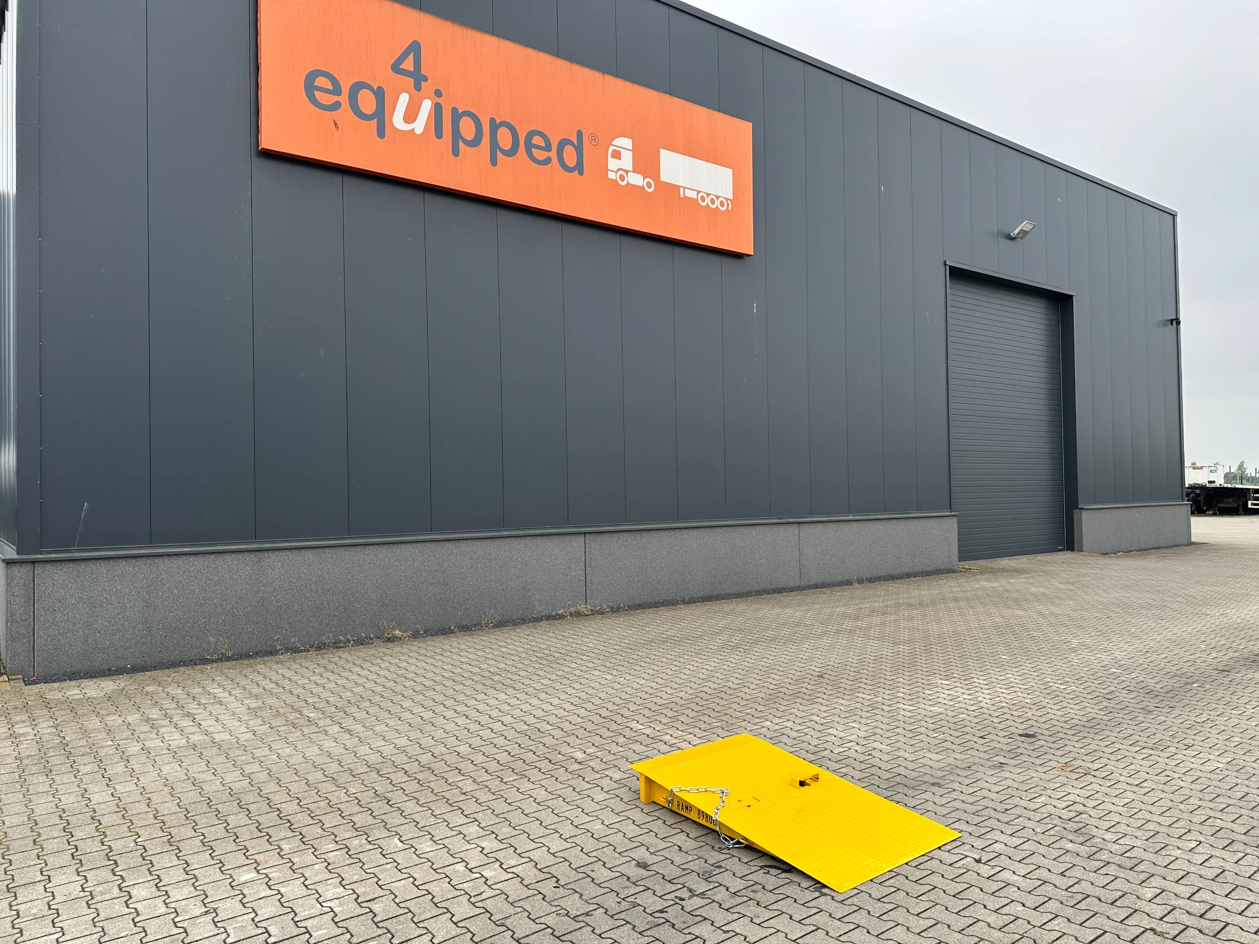 2026 - ramp 1m wide / 2,500kg image 1