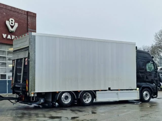 Volvo FH 2013 - 13.460 Globetrotter XL 6x2 - Box with side doors - Loadlift + Kelberg trailer 2012 with loadlift afbeelding 41