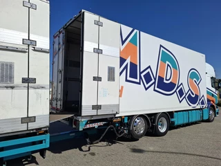 Scania R 2014 - R450 / RETARDER / ISOLATED GERMAN FLOWER COMBI / THROUGH-LOADING SYSTEM/ 2XPLATFORM 2TON / LIFT+LENKACHSE / PARKAIRCO / LWDS / EURO-6 / 2014 immagine 16