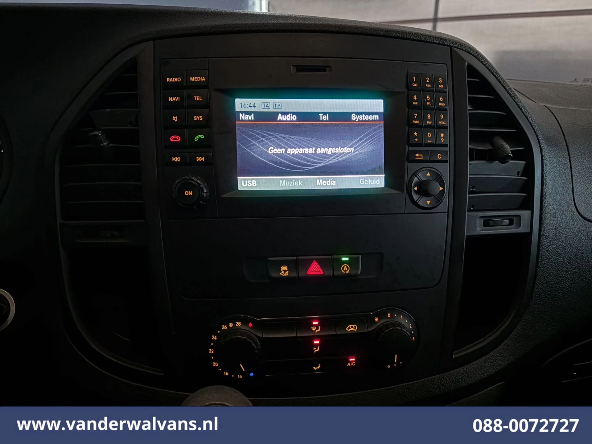 Mercedes-Benz Vito 2020 - 116 CDI 164pk L2H1 Euro6 Airco | 3-Zits | Camera | Navigatie | Cruisecontrol | Stoelverwarming immagine 17