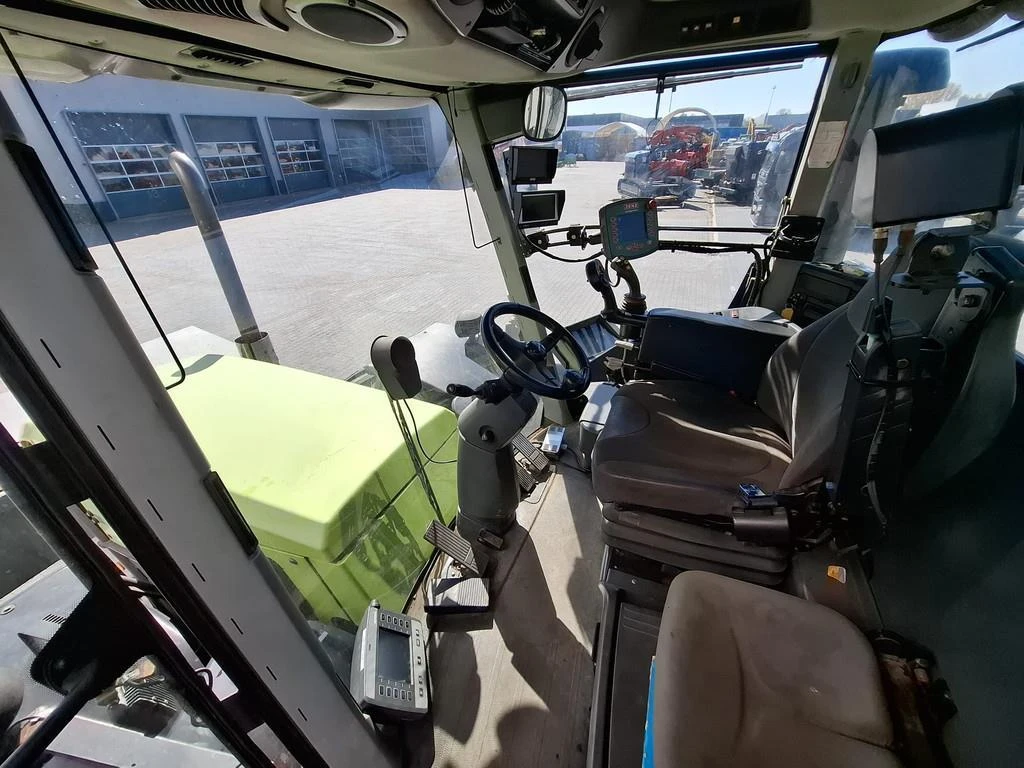 CLAAS 2010 - Xerion 3800 Trac VC afbeelding 11