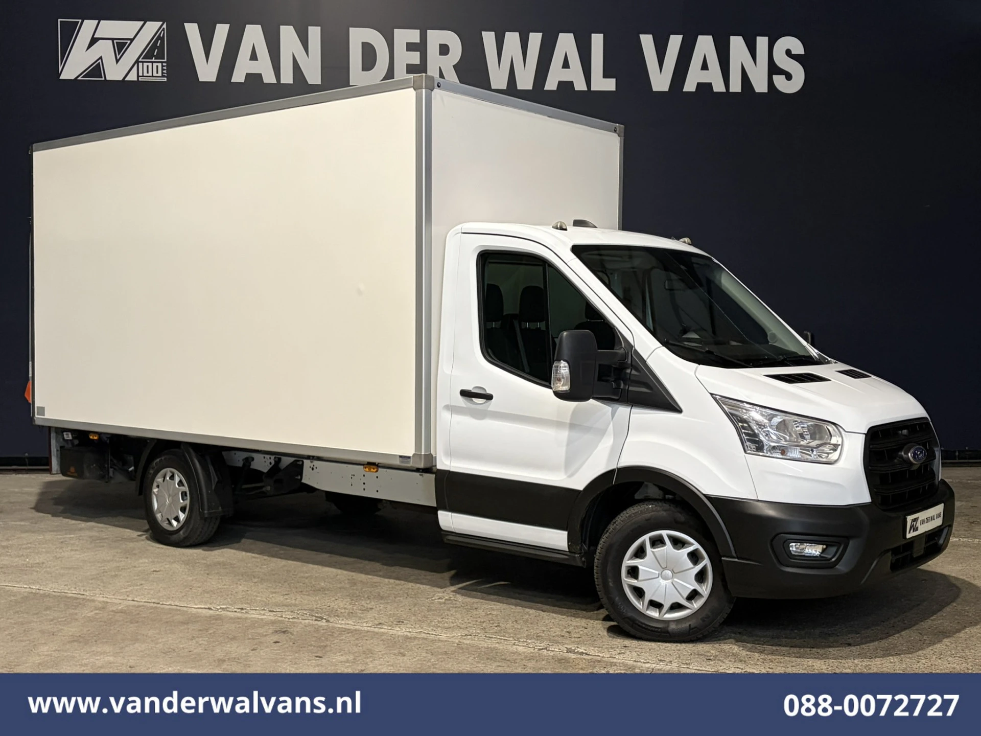 Ford Transit 2022 - 2.0 TDCI 161pk Bakwagen Laadklep Euro6 Airco | Cruisecontrol | Verwarmde voorruit afbeelding 1