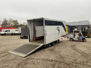 Doornwaard N/A 1999 - Be oplegger gesloten paardentransport изображение 1