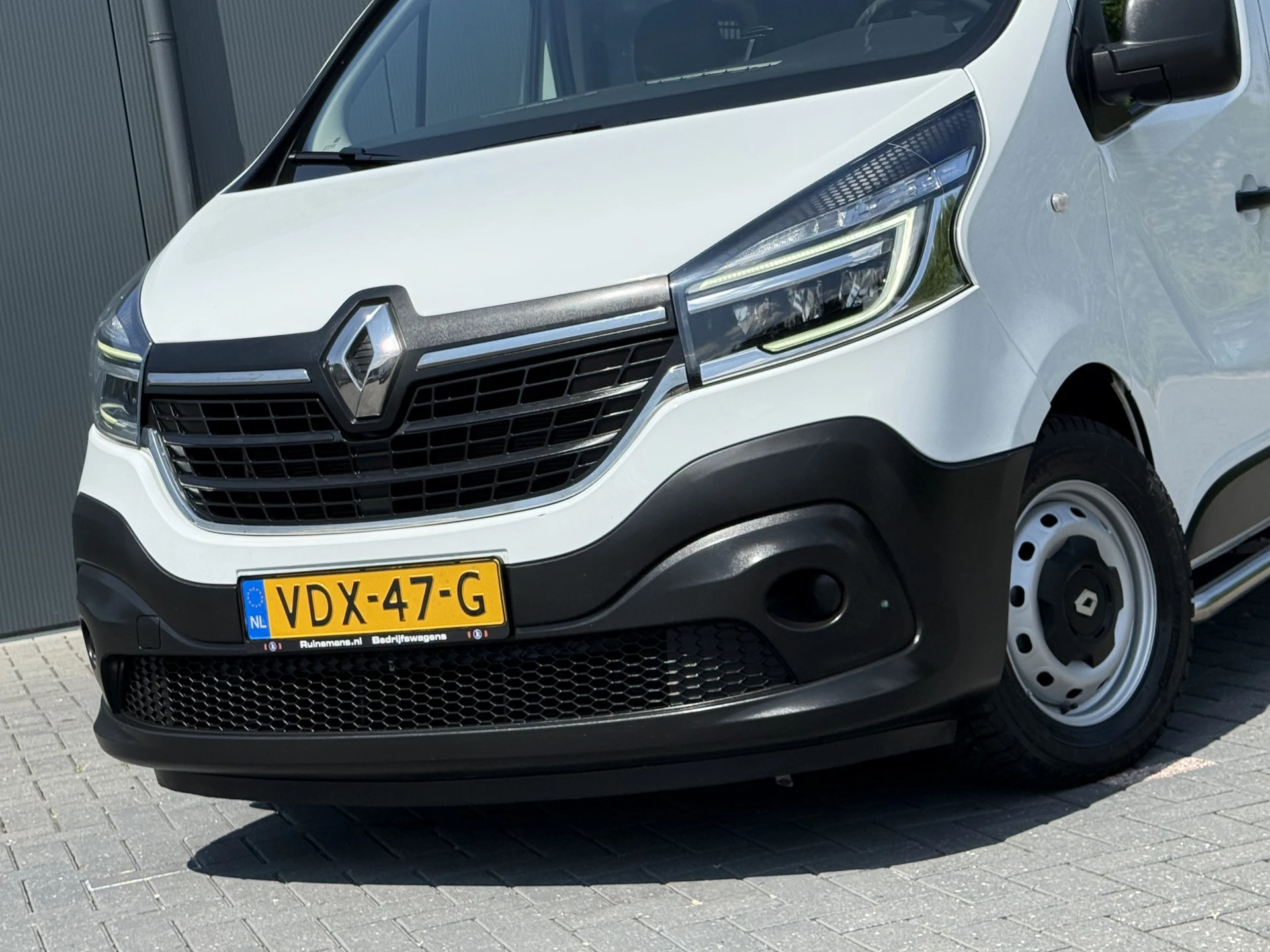 Renault Trafic 2020 - 2.0 dCi 145 PK / AUTOMAAT / L1H1 / 2x SCHUIFDEUR / INRICHTING / TREKHAAK / IMPERIAAL / 3-ZITS afbeelding 23